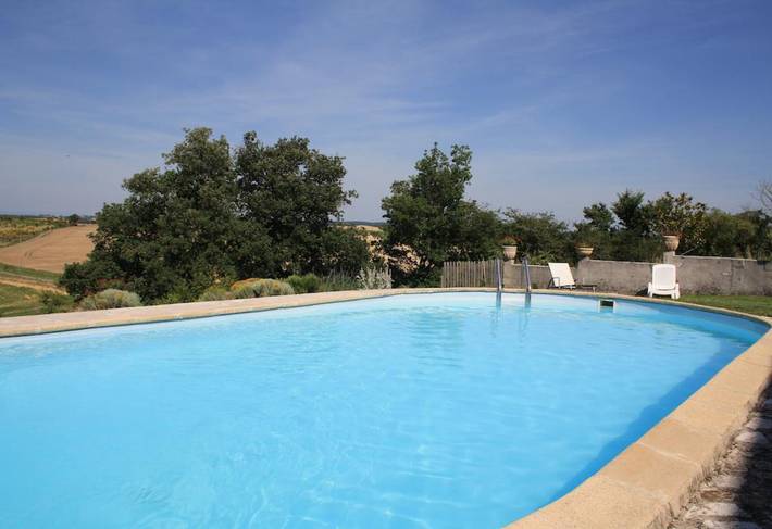 Gîte pour 6 personnes, avec sauna ainsi que jardin et piscine à Belpech