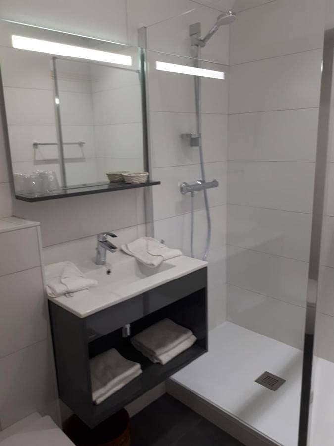 Hôtel pour 3 personnes, avec jardin ainsi que piscine et terrasse, animaux acceptés à Fénay - 3
