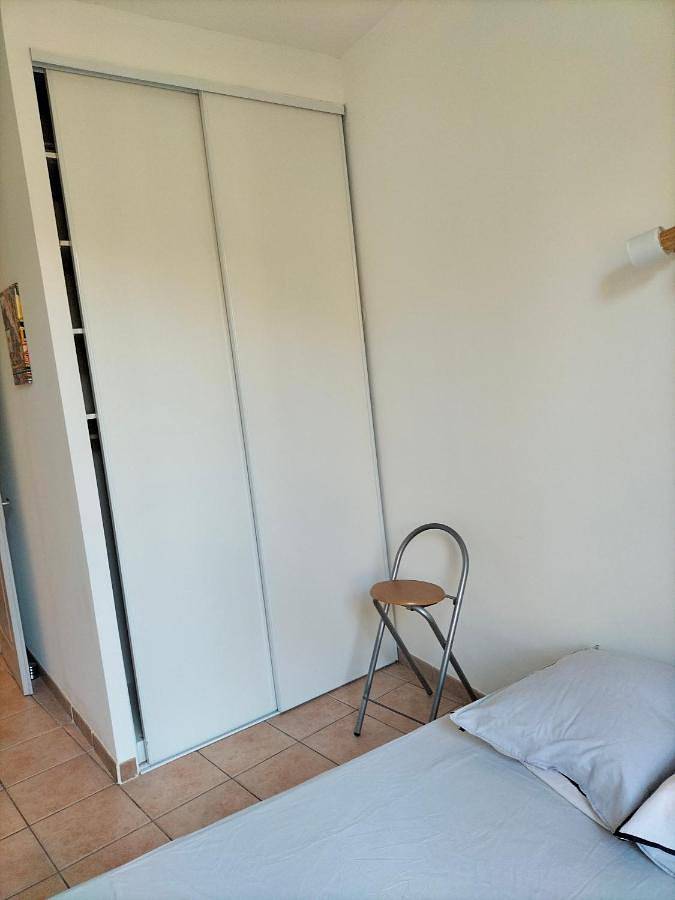 Appartement entier, Two-Bedroom Apartment in Vers-Pont-du-Gard, Région de Nîmes