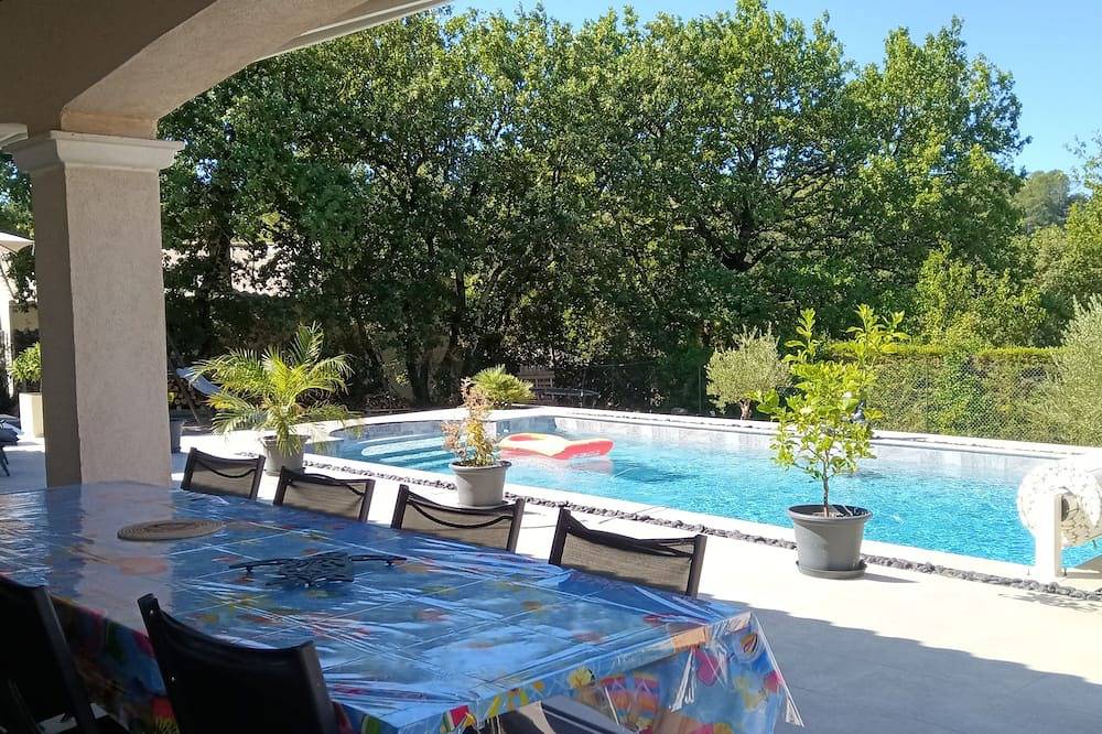 Maison provençale in Rocbaron, Côte méditerranéenne (France)