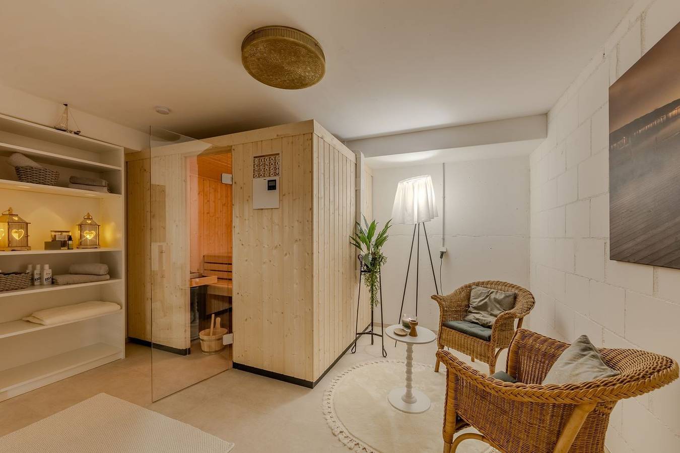 Jolie's Cottage – Ihr hundefreundliches Ferienhaus mit Sauna, Garten & Kamin in Moos, Untersee