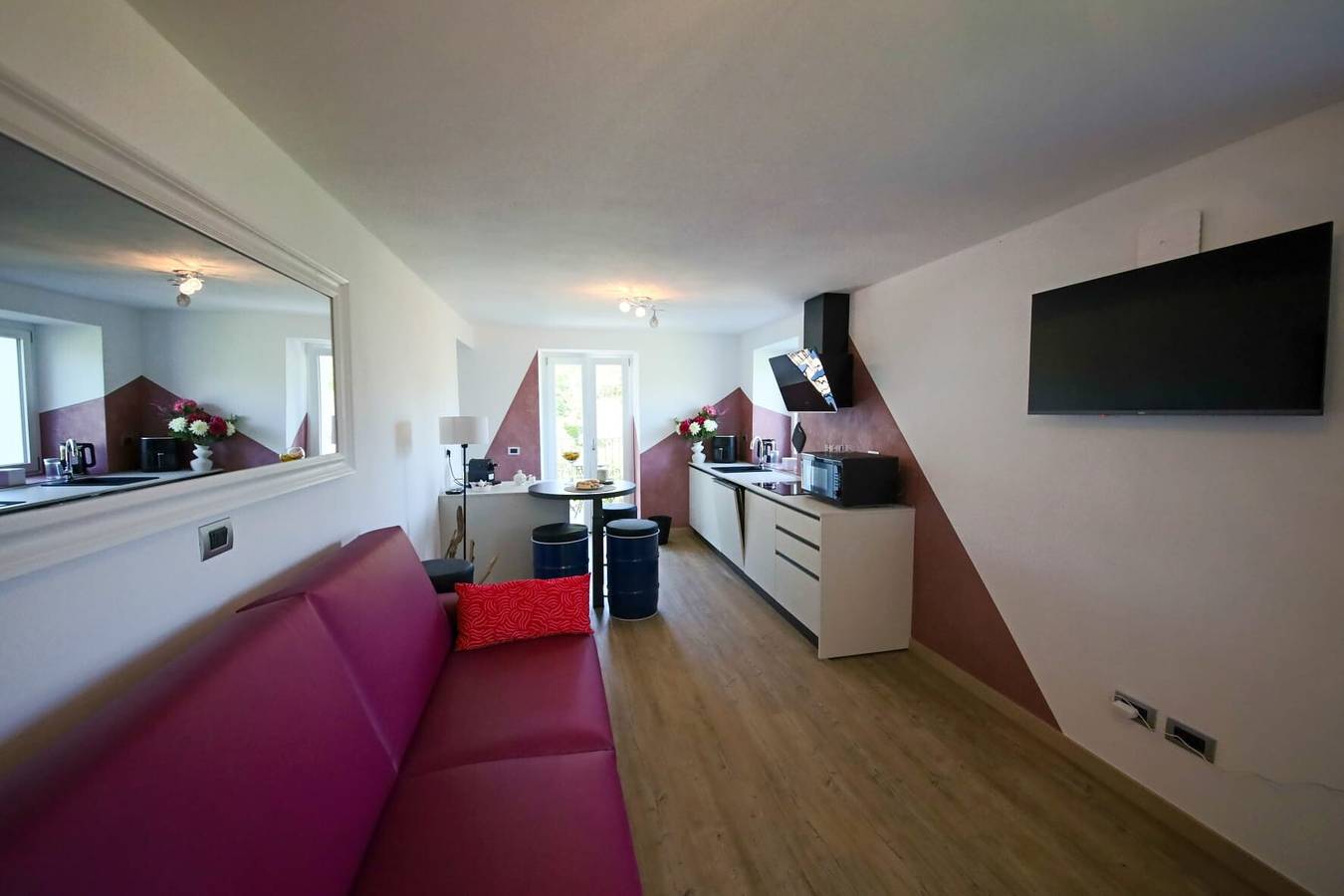 Monolocale intero, Appartamento 'Casa Mia' con vista lago e Wi-Fi in Colico, Alpi Orobie Occidentali