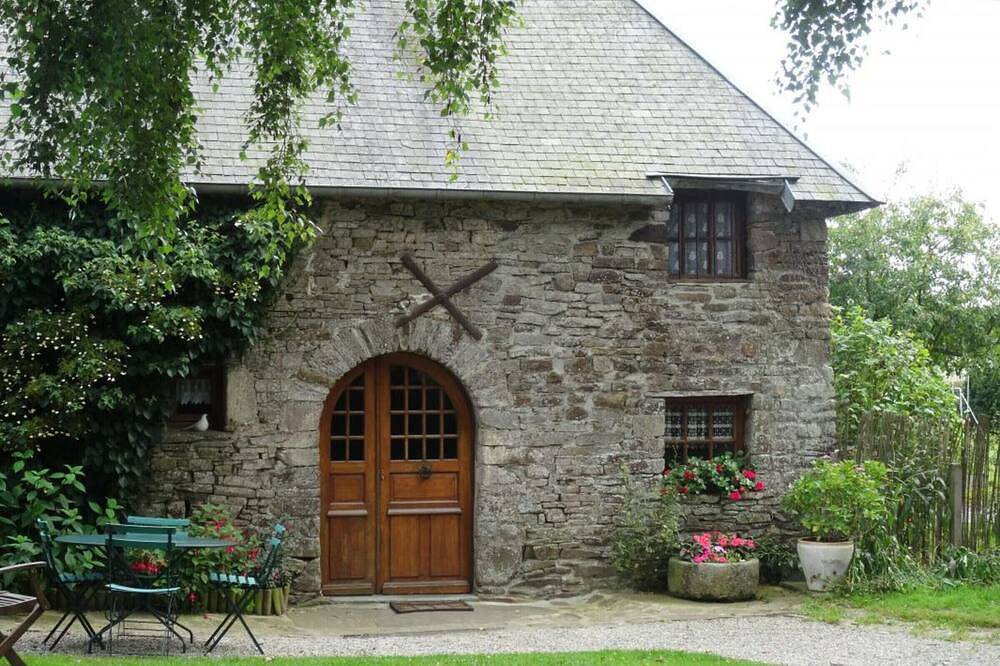 Maison en pierre du Xviie siècle à la campagne avec animaux admis in Cerisy-la-Salle, Région de Coutances