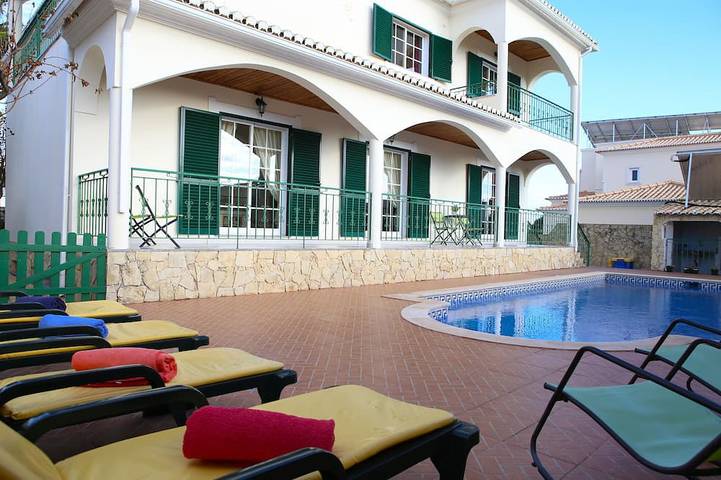 Villa für 10 Personen, mit Garten
