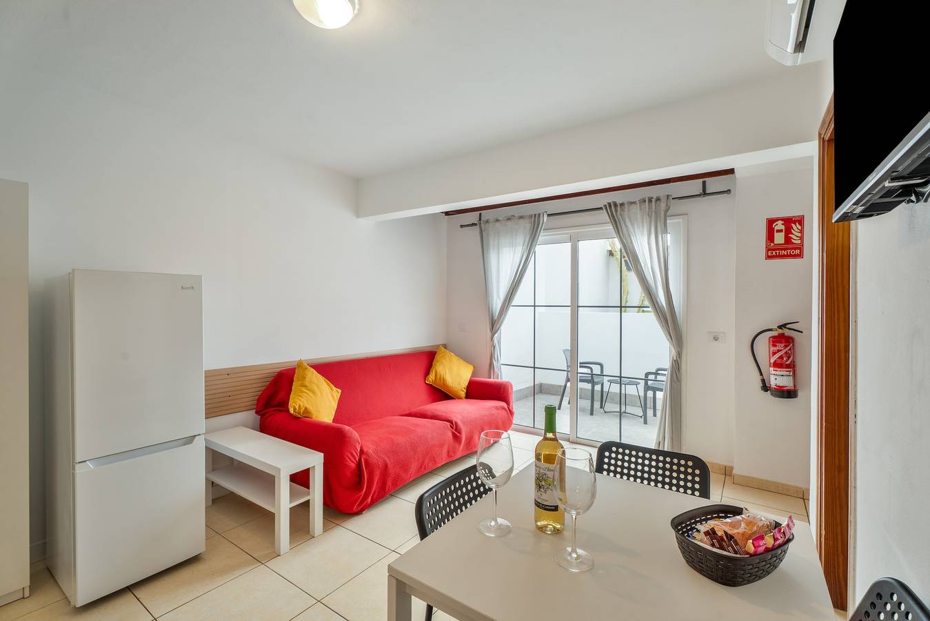 Casa Vacacional 'My Little Bungalow 50' con Vista a la Montaña, Wi-Fi y Aire Acondicionado in Palm-Mar, Arona 