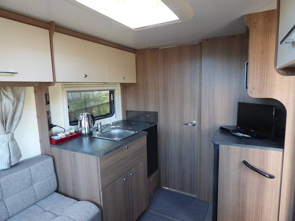 8 mins walk to town from your own private place in Queenstown, Otago