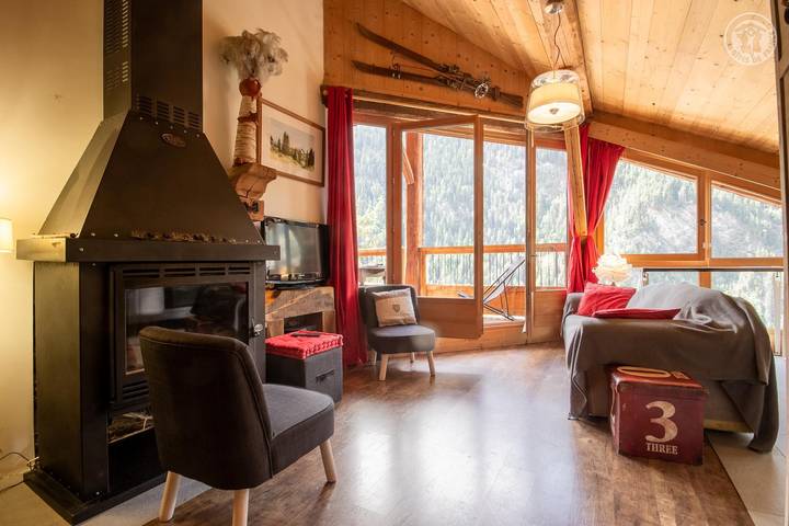 Gîte pour 6 personnes, avec Terrasse à Peisey-Nancroix
