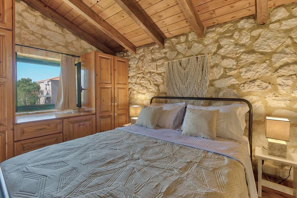 Woodstone Cottage Zakynthos in Alykes, Zante