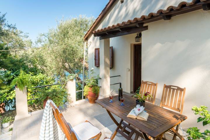 Apartment for 2 people, with Balcony and Terrace as well as View in Paxos