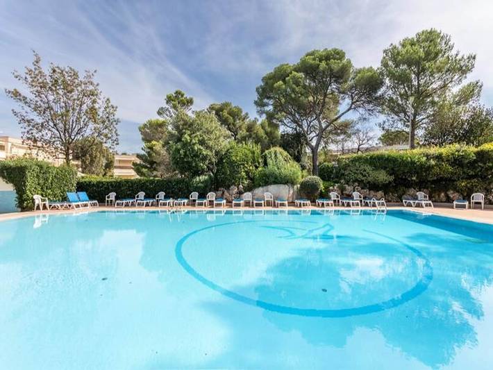 Gîte pour 6 personnes, avec piscine et balcon, adapté aux familles dans Port Santa-Lucia