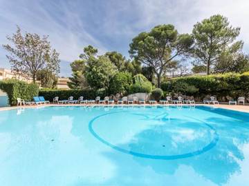 Gîte pour 6 personnes, avec piscine et balcon, adapté aux familles dans Port Santa-Lucia