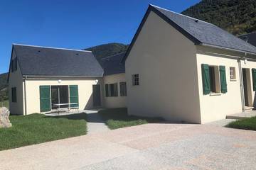 Gîte pour 10 personnes, avec jardin et terrasse à Bazus-Aure