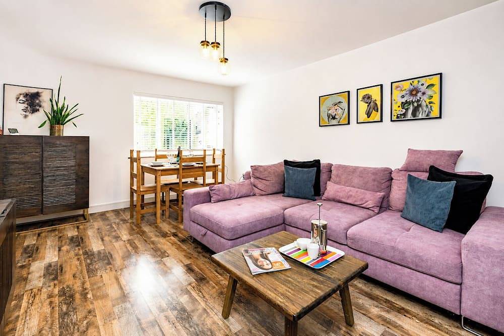 Open Mind Property - Hot Tub Retreat Sleeps 9 in Bournemouth, Angleterre du Sud-Ouest
