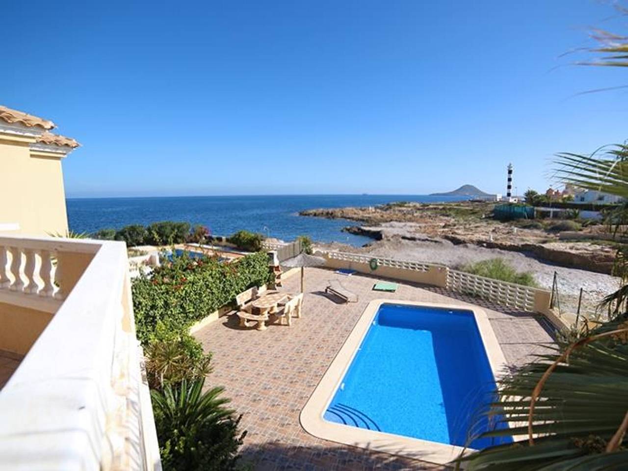 Große Villa mit Aussicht, 90m vom Strand, mit privatem Pool in Los Miradores del Puerto, San Javier