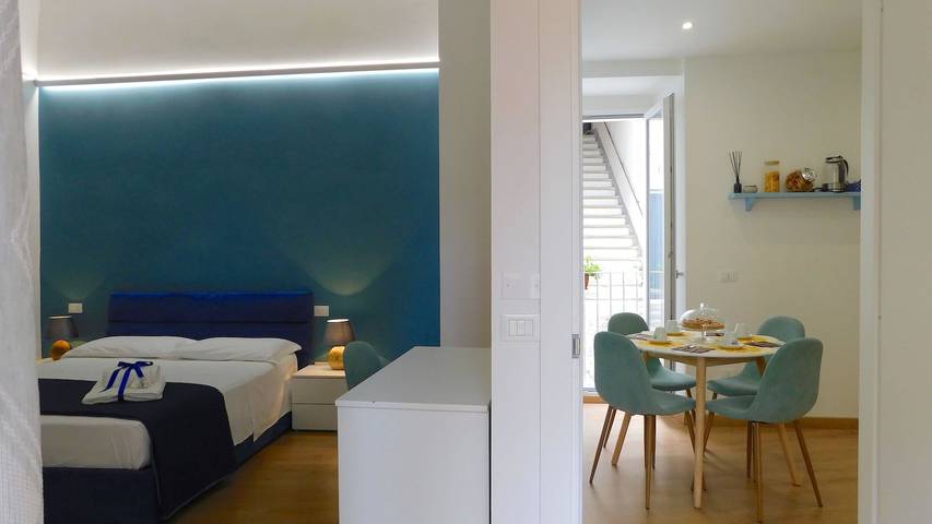 Appartamento intero, Appartamento vacanze per 4 persone con balcone in Spiaggia di Levante, Rodi Garganico