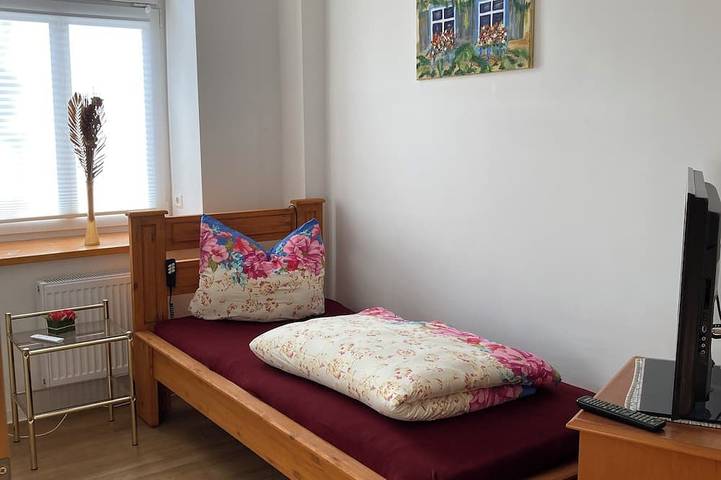 Entire apartment, Cozy, quiet vacation apartment near the Neustädter See, pet friendly in Barleben, Elbe-Börde-Heide