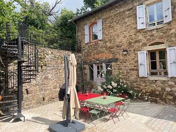 Cottage pour 10 personnes, avec jardin à Pélussin