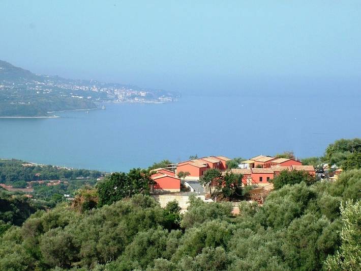 Appartamento vacanze per 2 persone, con Terrazza e Giardino nonché Piscina in Calabria