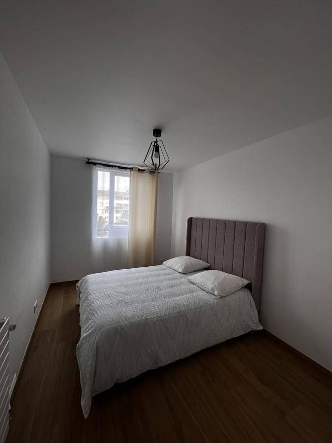 Gîte pour 5 personnes, avec balcon, adapté aux familles à Franconville - 3