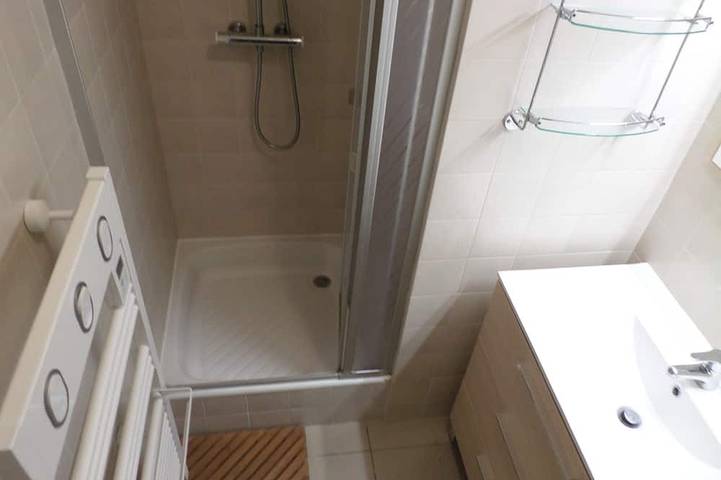 Gîte pour 3 personnes, avec jardin et terrasse dans Port la Foret - 3