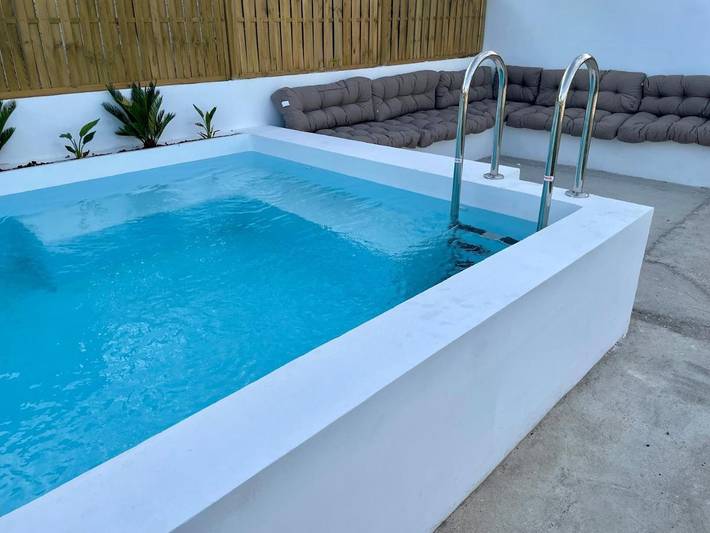 Location de vacances pour 15 personnes, avec jardin ainsi que piscine et jacuzzi dans Els Muntells - 3