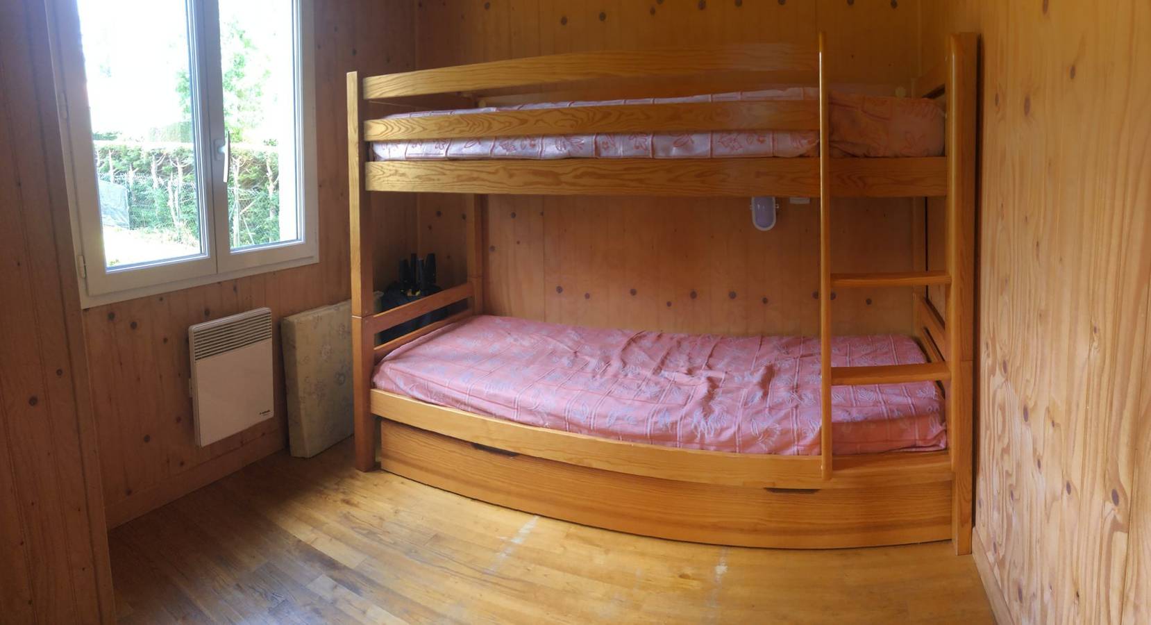 Chalet 2 - Chalets Lou Braisadou in Saint-Mamet-la-Salvetat, Région d'Aurillac