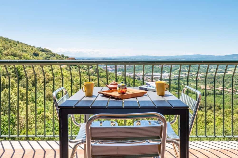 Apartamento entero, Guesthost - Bright Apartment with View Corciano in Corciano, Provincia de Perugia