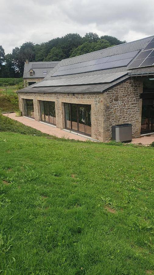 Location de vacances pour 11 personnes, avec jardin et piscine à Saint-Georges-de-Reintembault - 4