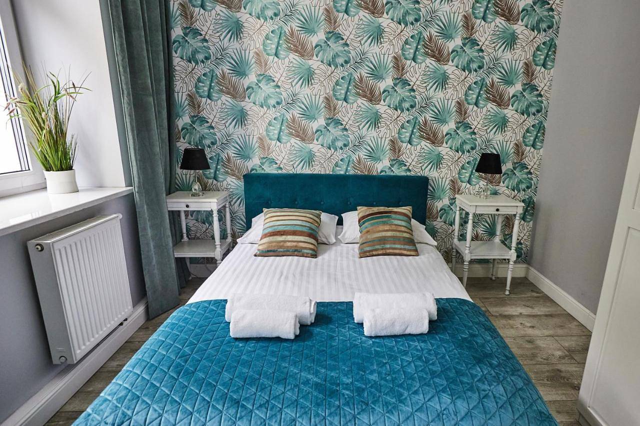 Cały apartament, Niebieski Apartament De Lux dla 4 osób Chorzów Katowice in Chorzów, Śląsk