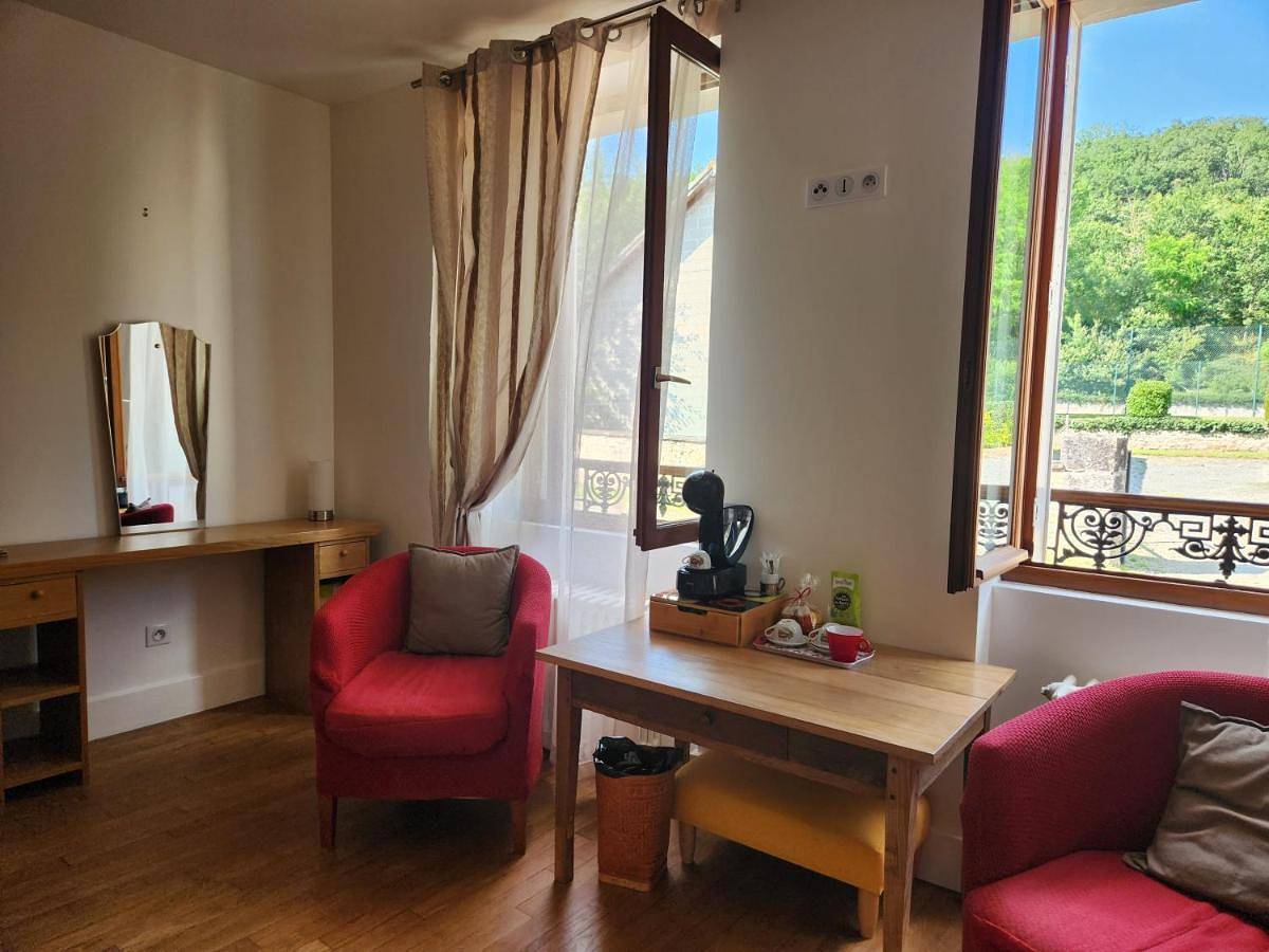 Bnb Confort in Bruère-Allichamps, Saint-Amand-Montrond
