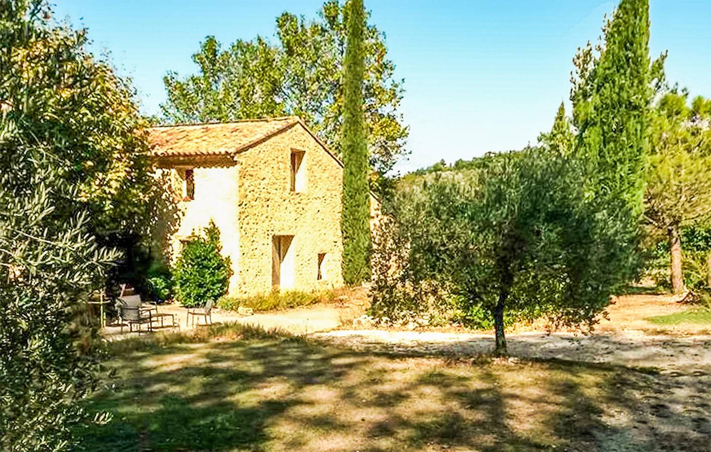 Bergblick-Retreat mit Pool und WiFi in Malaucène in Malaucène, Parc naturel régional du Mont-Ventoux