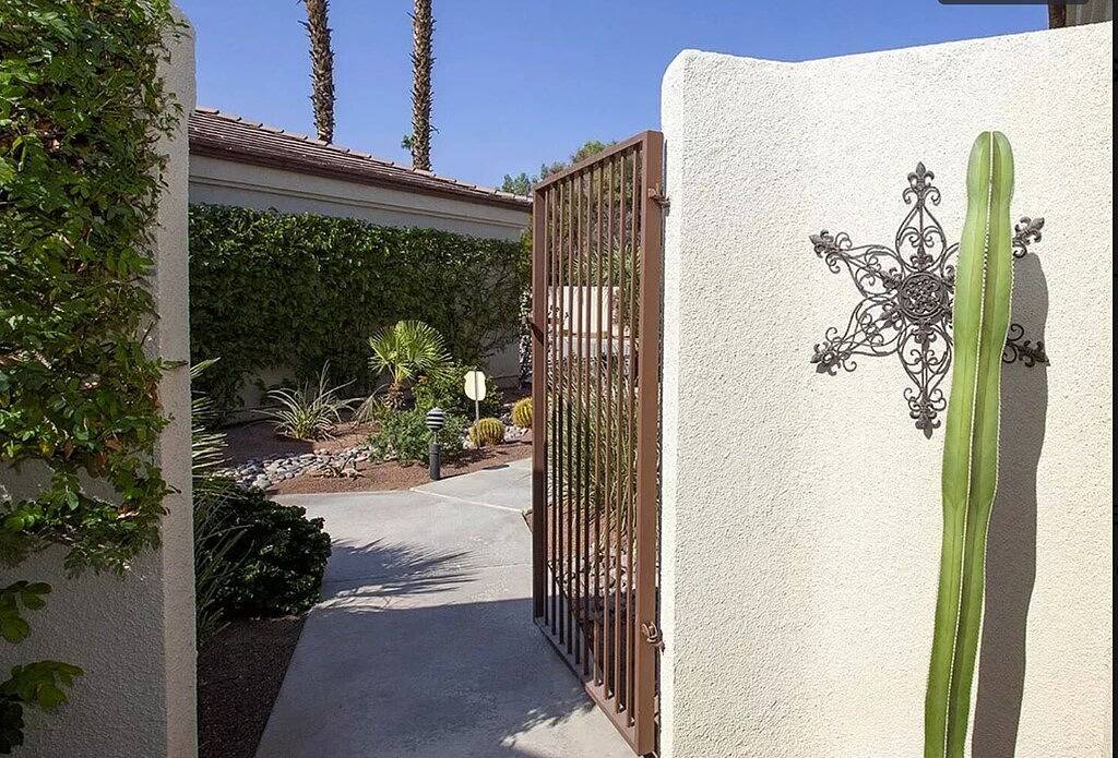 Ganze Wohnung, Palm Valley Country Club Golf Resort View Condo in Palm Desert, Coachella Valley