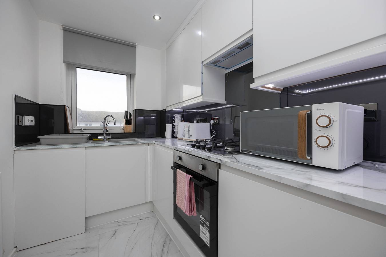 Ganze Ferienwohnung, Ferienwohnung für 4 Personen mit Balkon in Brighton Marina, Brighton