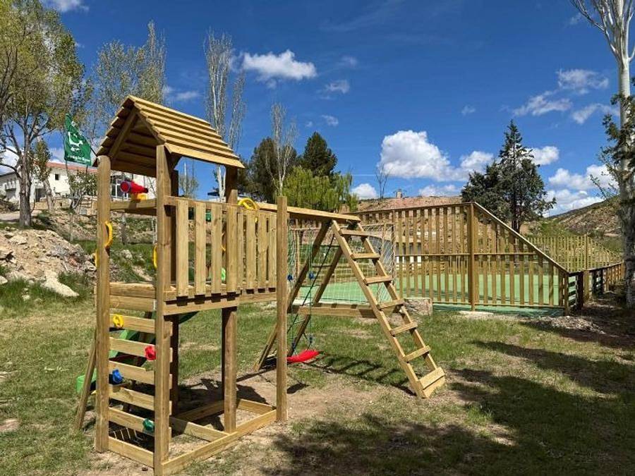 Camping Sierra de Javalambre - Chambre 4 personnes - A16 4 Plazas in Manzanera, Région de Teruel