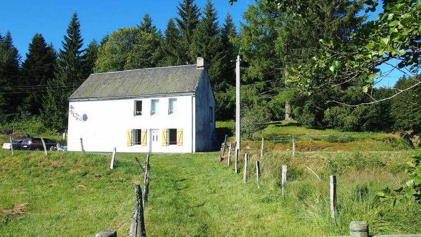 Location de vacances pour 7 personnes, avec vue sur le lac et terrasse à Saint-Genès-Champespe - 4