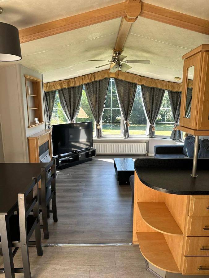 Modernised 3 Bedrooms Mobile Home in Bromley, London
