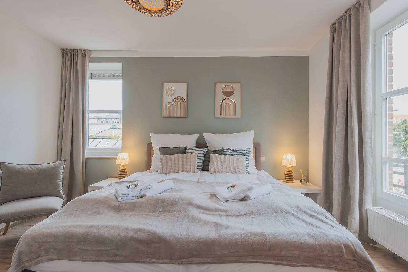 Apartamento entero, Apartamento 'Rentaflat Hamburg 01 Am Bahnhof' con balcón y Wi-Fi in Norderstedt, Distrito de Segeberg