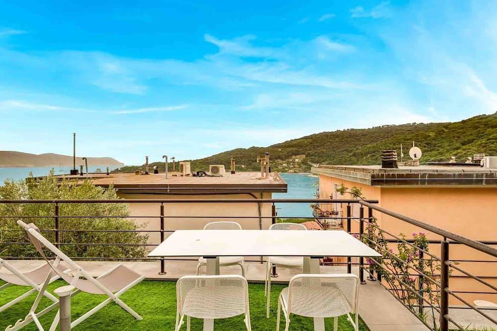 Apartamento entero, Welcome to Le Margherite, a holiday home located in the splendid town of Portovenere, in a panoramic area that offers a breathtaking view of the sea.This welcoming studio apartment is the ideal choice for those who want to spend a relaxing holiday in a in Portovenere, Porto Venere Municipio
