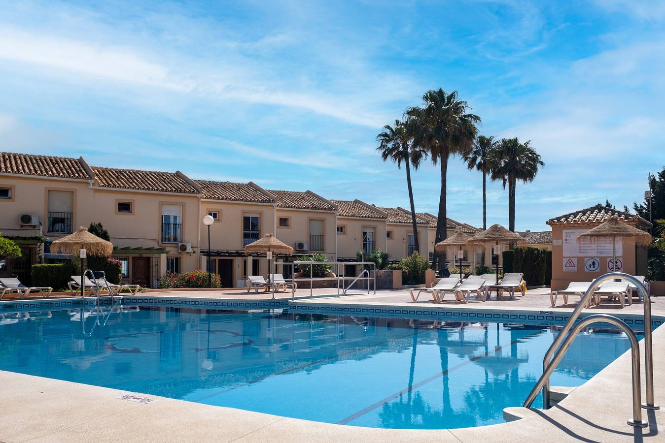 Entire apartment, Alfresco Stays Mijas Beach & Fun in Playa El Bombo, Mijas