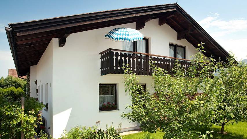 Ferienwohnung für 2 Personen, mit Balkon, kinderfreundlich in Bernau am Chiemsee