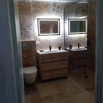 Gîte pour 4 personnes, avec terrasse et jacuzzi, animaux acceptés à Roquemaure - 2