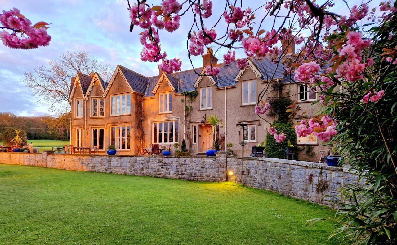 Double Room Ground floor in Three Cliffs Bay, Swansea region