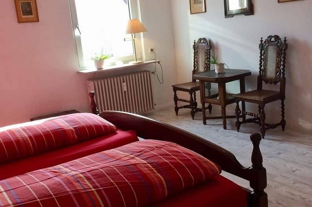Ganze Wohnung, Ferienwohnung Albert, 2 Schlafzimmer, 90 Quadratmeter, E-Bike Verleih, Wallbox in Hauenstein, Landkreis Südwestpfalz