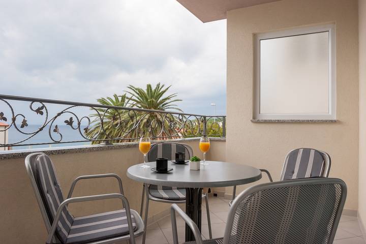 Ferienwohnung für 6 Personen, mit Balkon/Terrasse in Tucepi