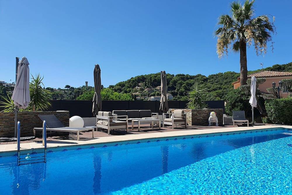 Auf den Höhen von Cannes, schönes Haus, 3 Schlafzimmer, Pool in Vallauris, Mittelmeerküste (Frankreich)