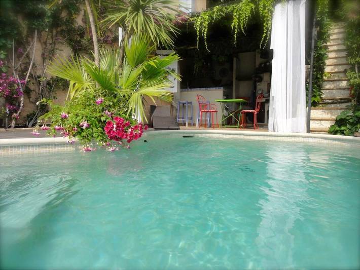 Villa pour 7 personnes, avec piscine ainsi que vue et jardin, animaux acceptés à Cagnes-sur-Mer