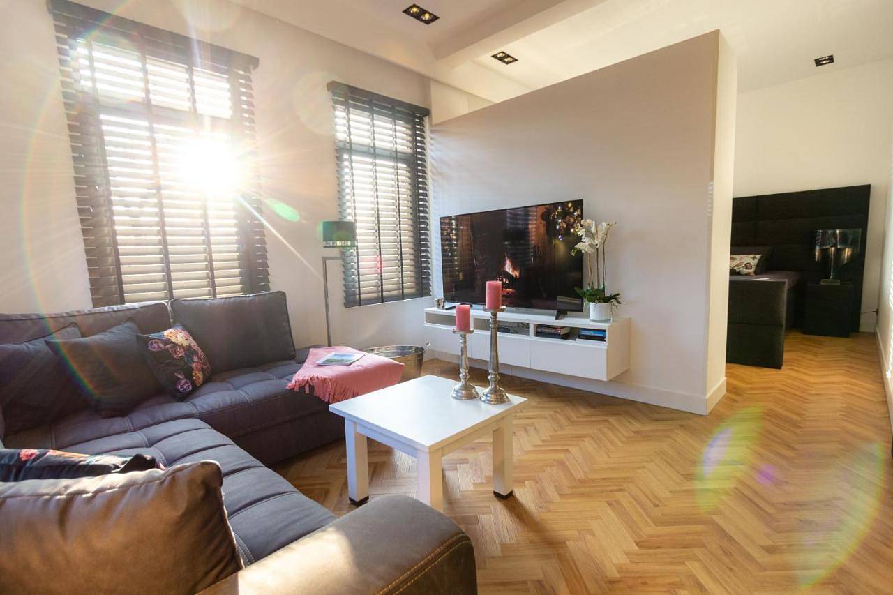 Geheel appartement, Spacious private apartement, 25min from Amsterdam in Hilversum, Noord-Holland