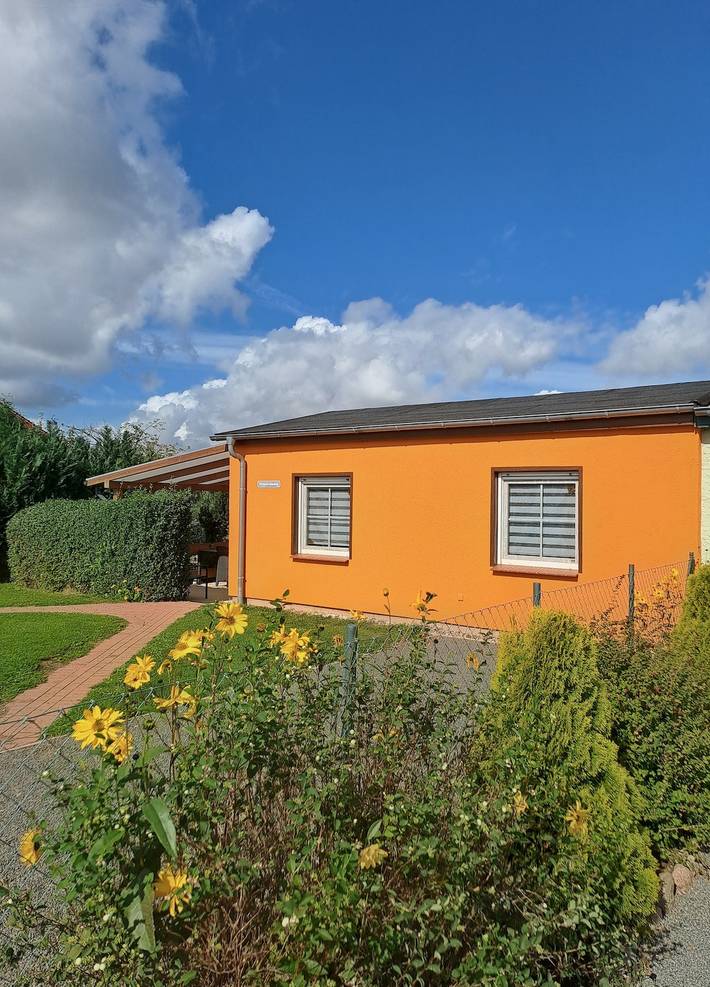 Naturoase am Kummerower See – Ferienwohnung in Neukalen in Neukalen, Kummerower See