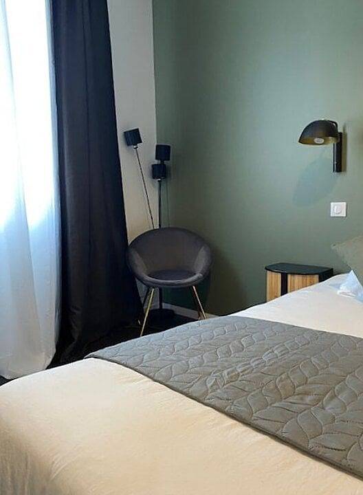 Chambres d'hôtes L'Atrium - Chambre Côme in Dijon, Région de Dijon