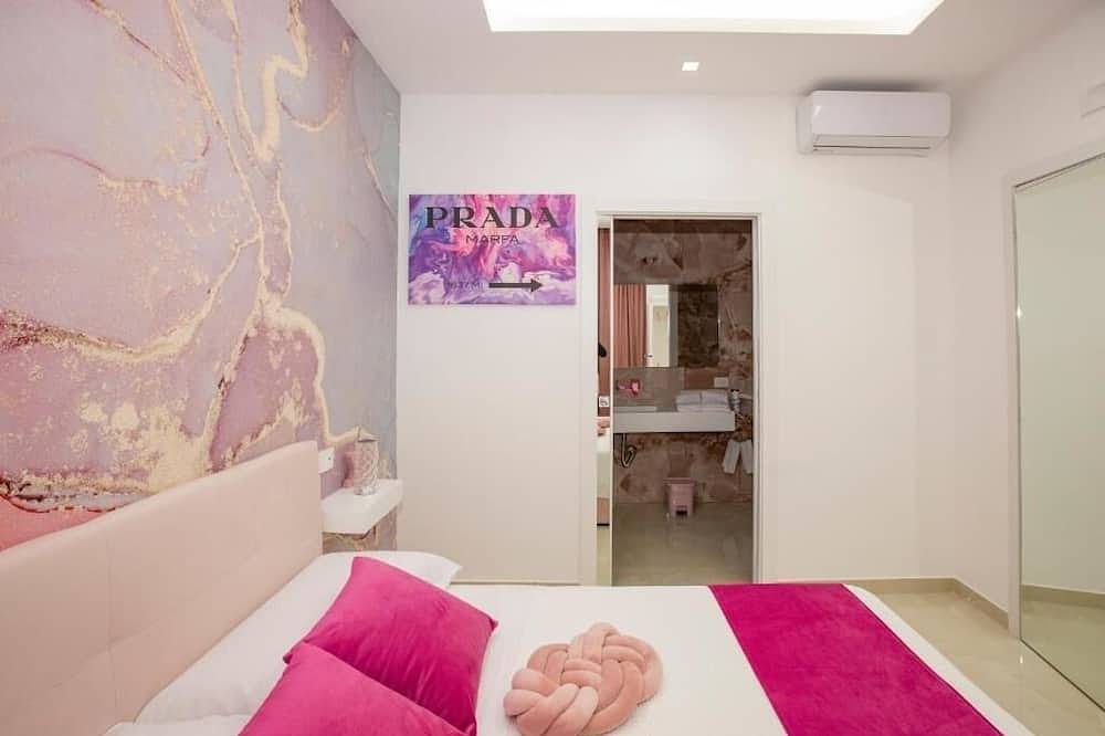 4 Rooms Rosario - Camera Matrimoniale con Bagno Privato in Catania, Catania e dintorni